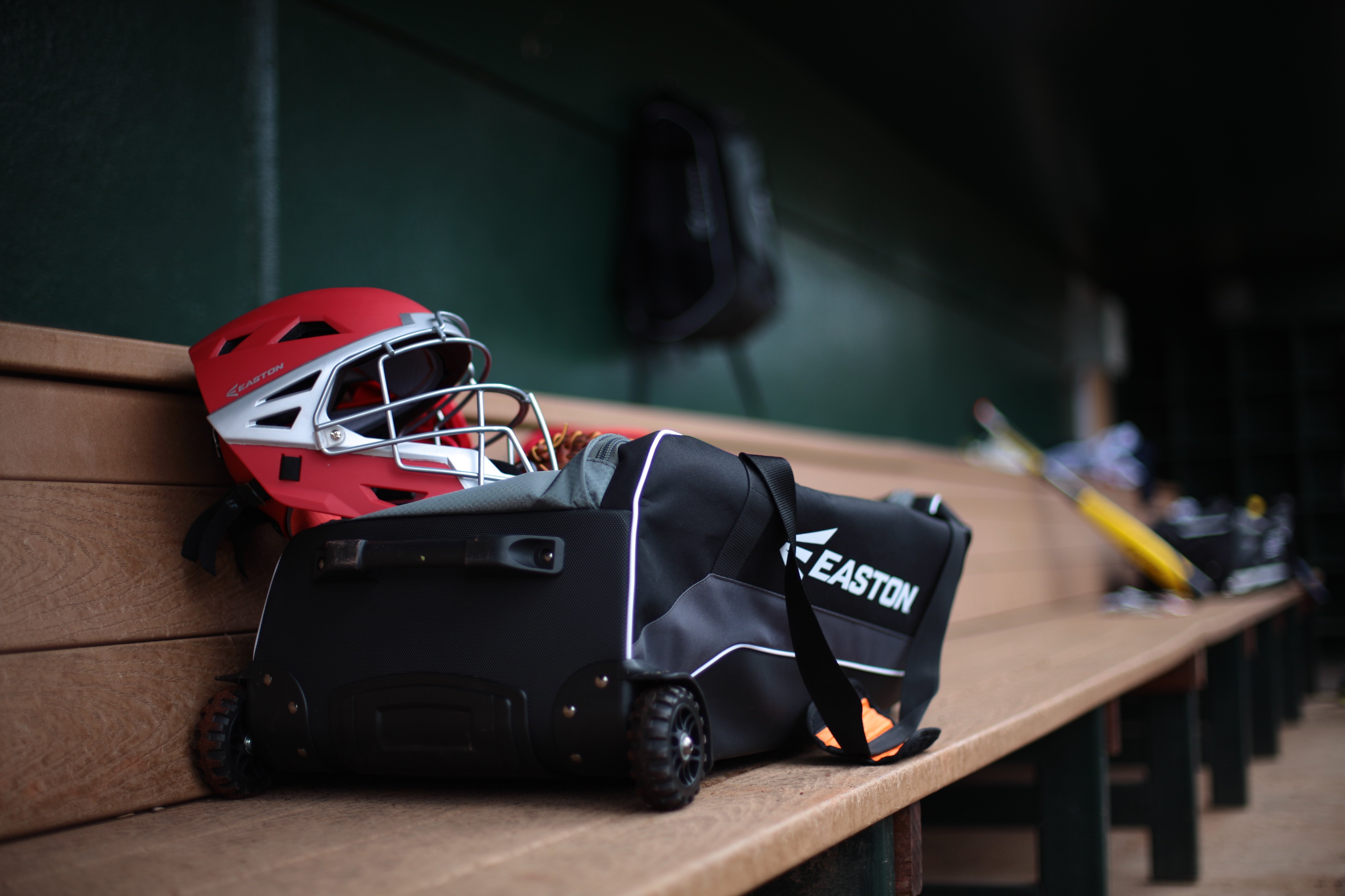 Best Catchers Helmet: A Comprehensive Review and Buying Guide for 2024