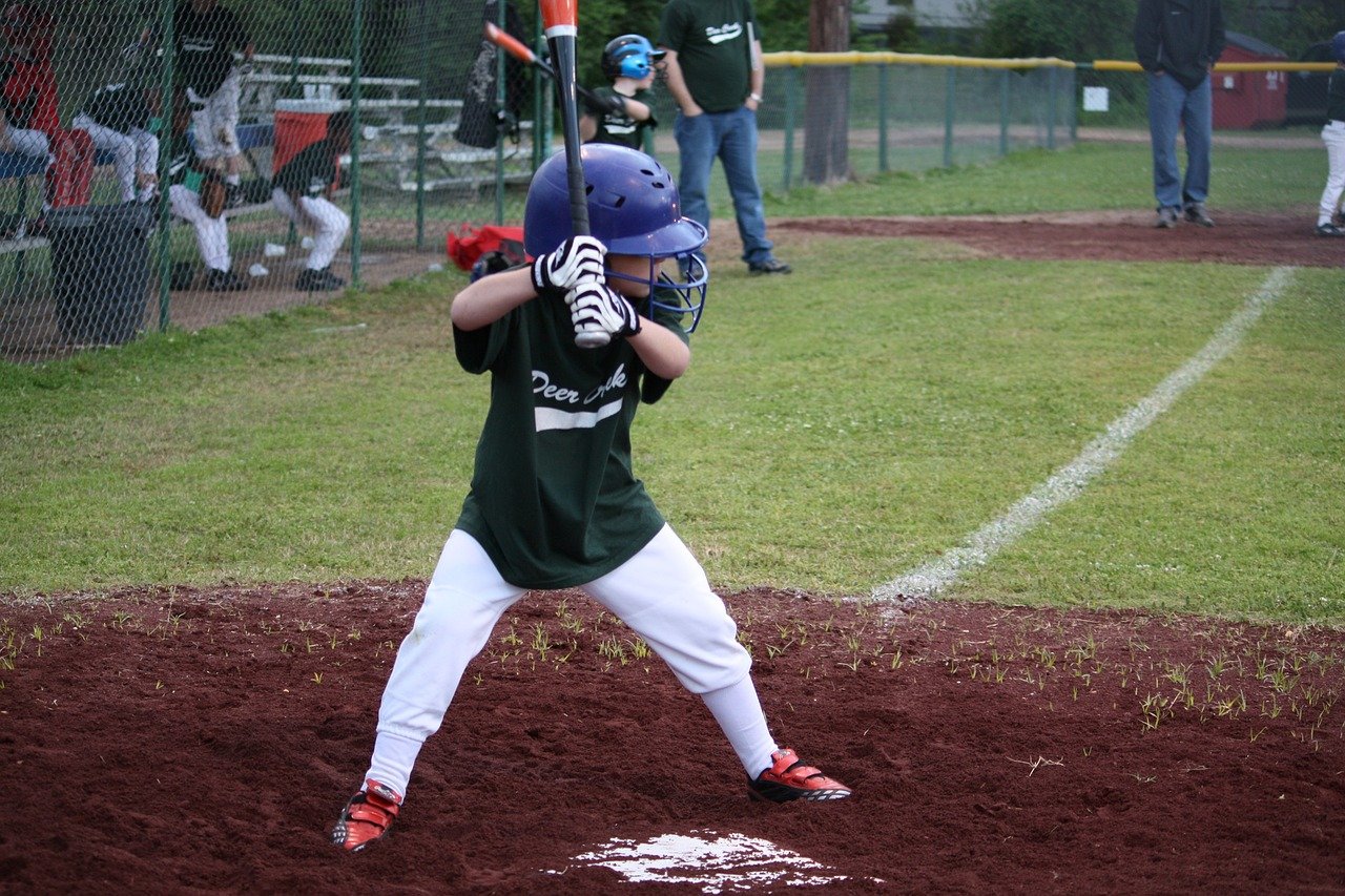 youth baseball player