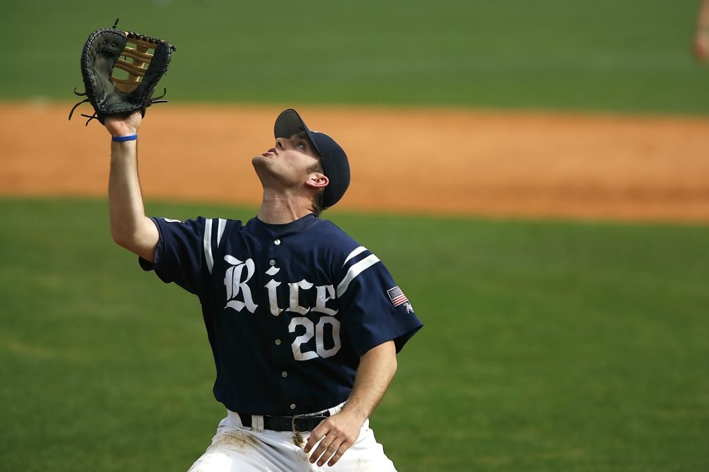 all-important-coaching-signs-for-base-runners