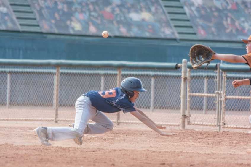 Youth Baseball Fielding Tips from Former Major League Second Baseman